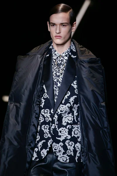Look 91